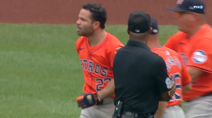 Astros’ Jose Altuve gets thrown out of the game after arguing with umpires