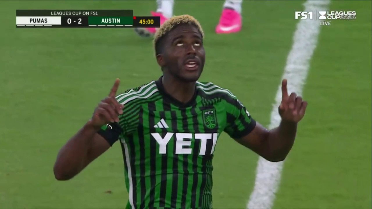 Austin FC’s Gyasi Zardes finds the back of the net in 45′ to take a 2-0 lead over Pumas