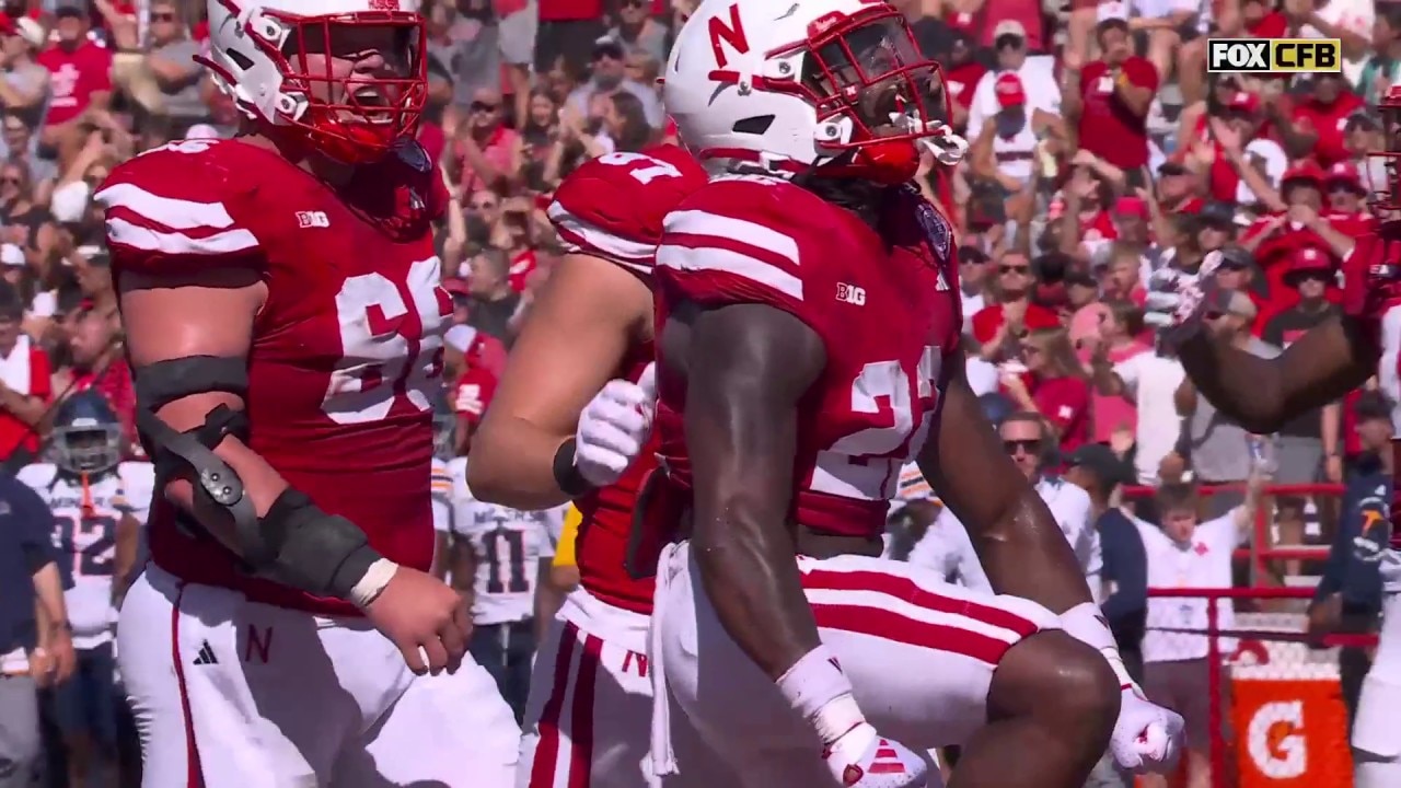 Gabe Ervin bulldozes past UTEP on a 3-yard rushing TD to give Nebraska a 23-7 lead