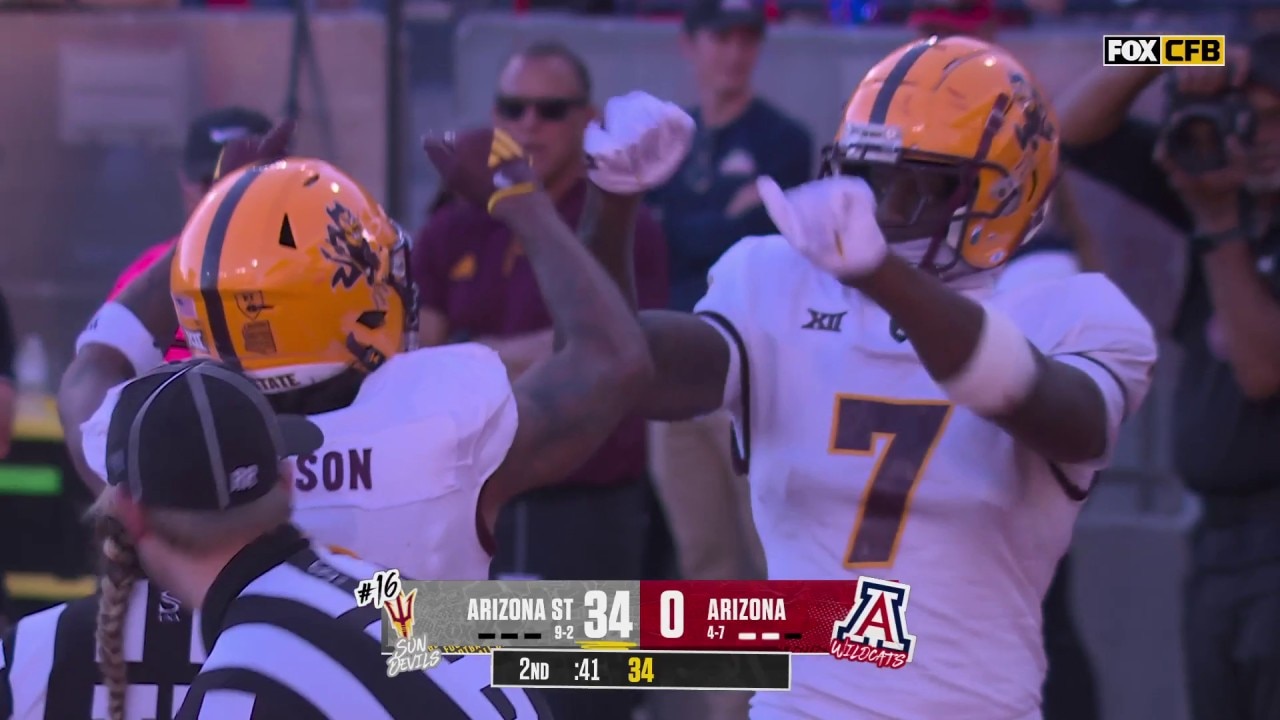 Sam Leavitt connects with Chamon Metayer for a 22-yard TD, extending Arizona State’s lead over Arizona